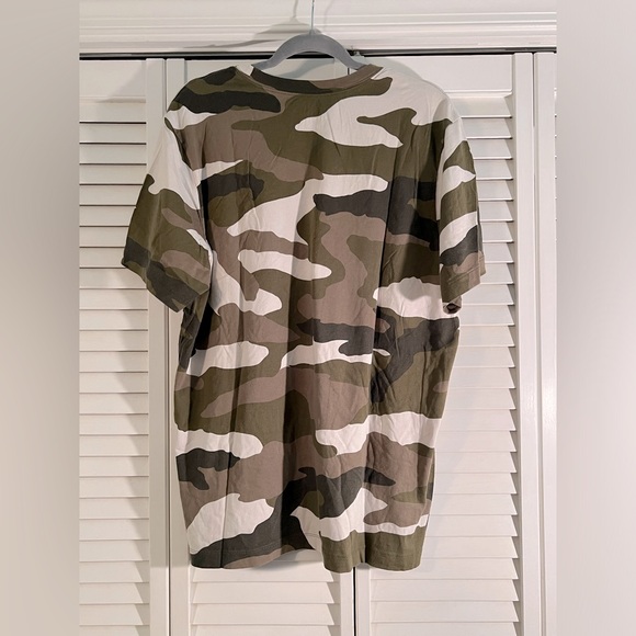 The Nike Tee, camo brown, size XL - Picture 2 of 3